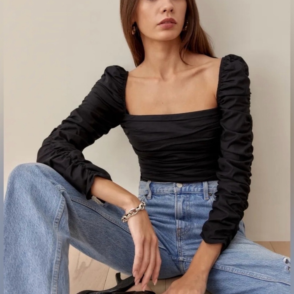 Reformation Women’s Black Scrunch Top In Size 10